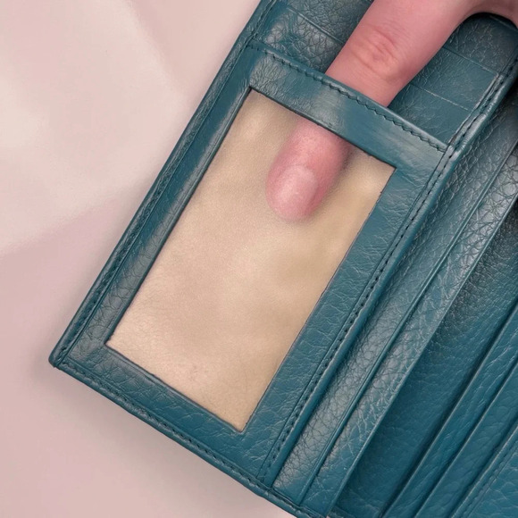 BVLGARI Long Turquoise Wallet - Picture 8 of 8